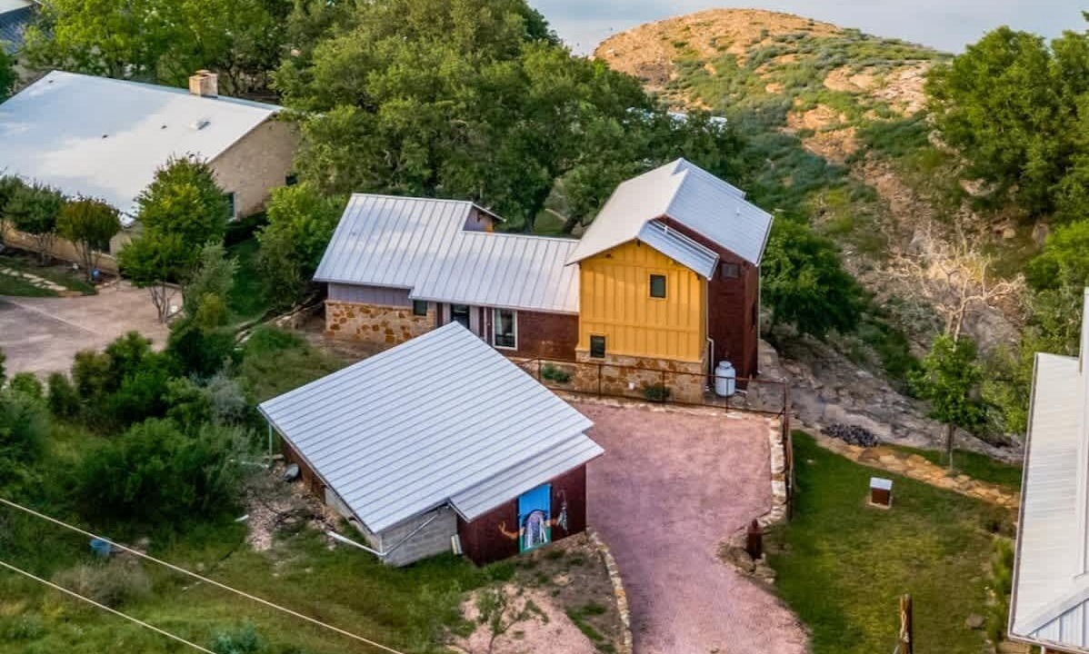Photo of Outdoor in Burnet