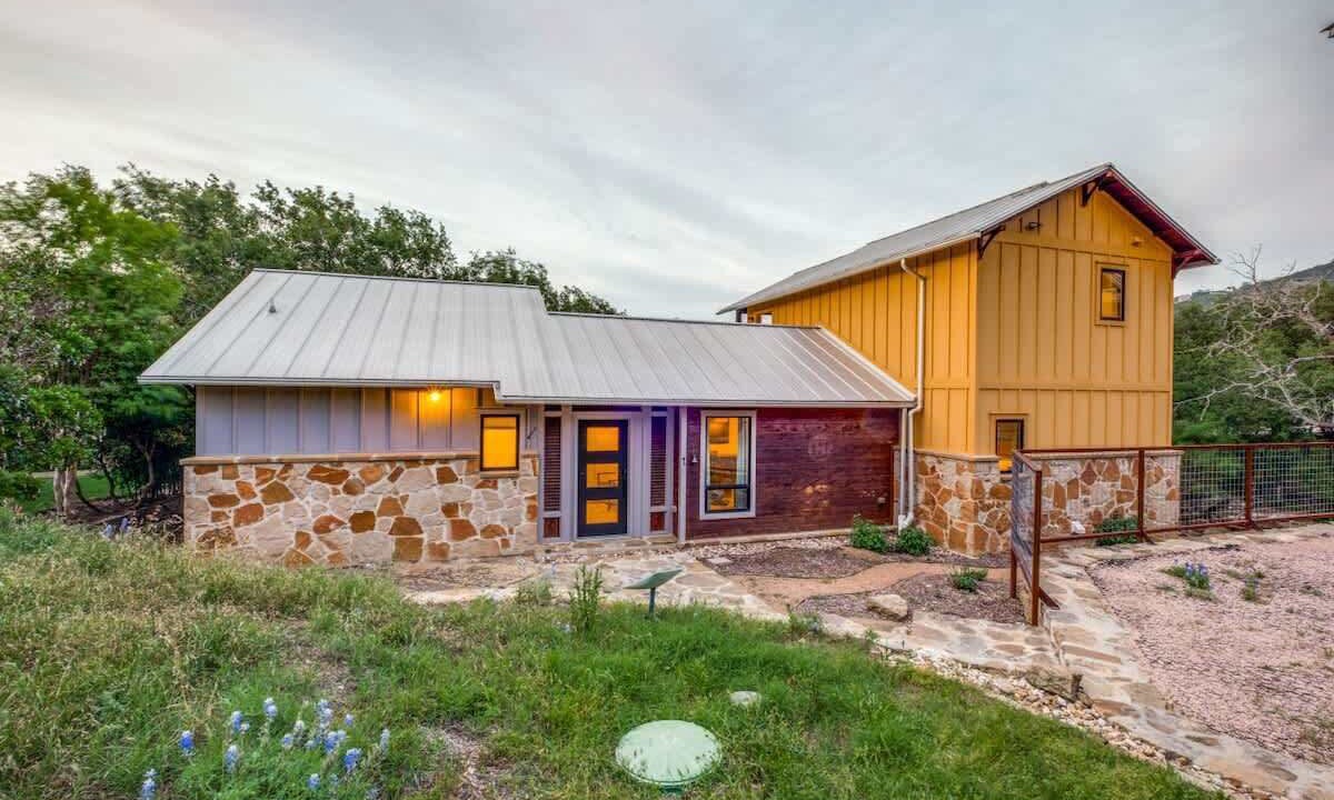 Photo of Outdoor in Burnet