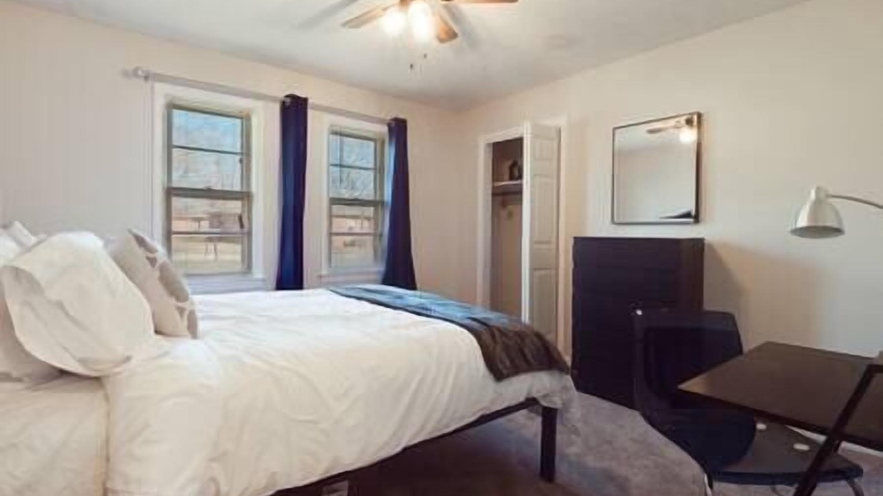 Photo of Bedroom in Berea