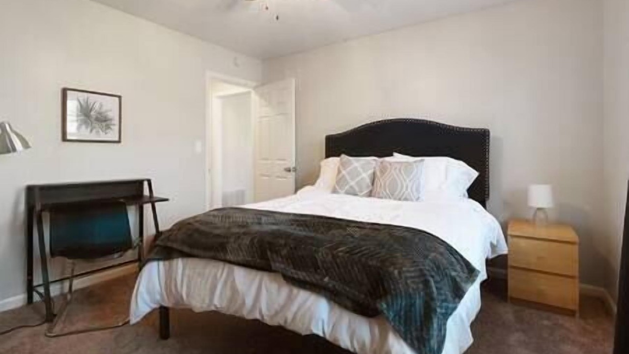 Photo of Bedroom in Berea