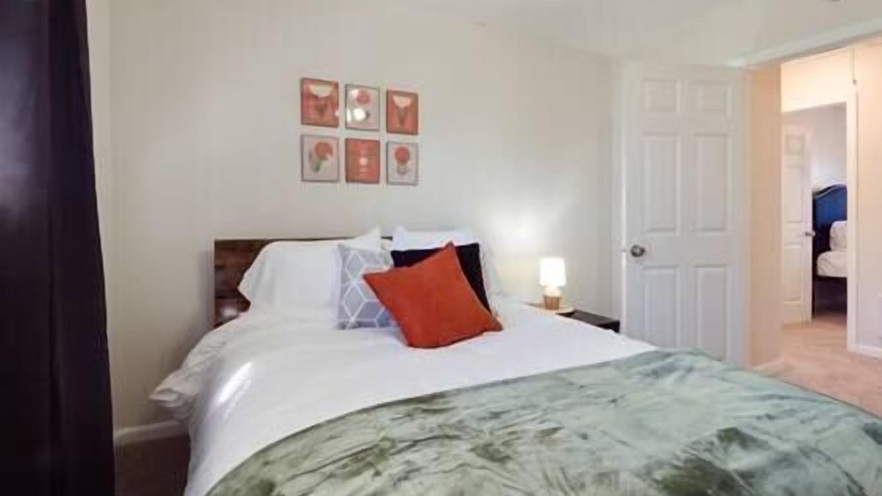 Photo of Bedroom in Berea