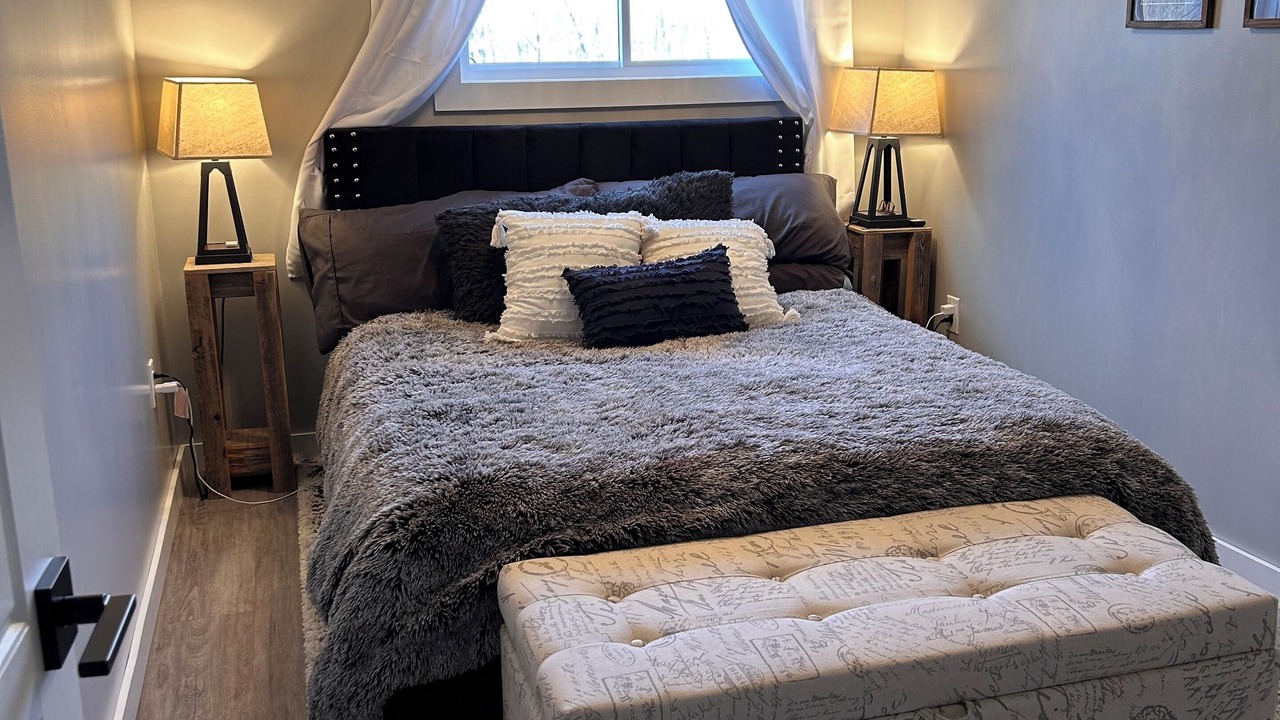 Photo of Bedroom in Kenosee Lake