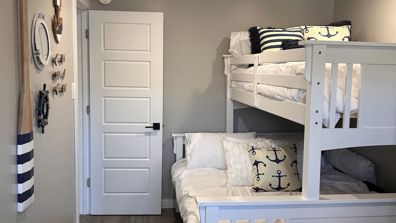 Photo of Bedroom in Kenosee Lake