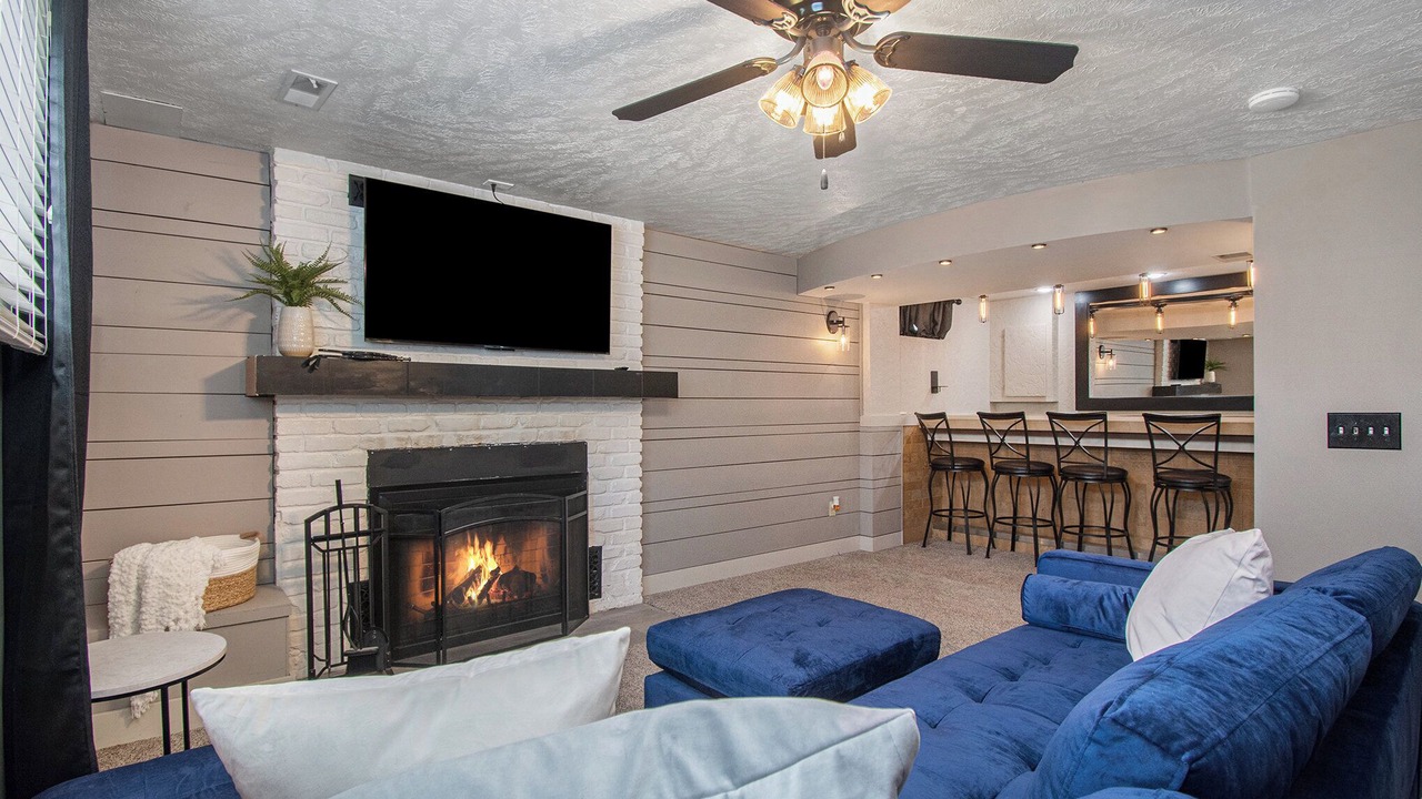 Photo of Livingroom in Leawood Southwest