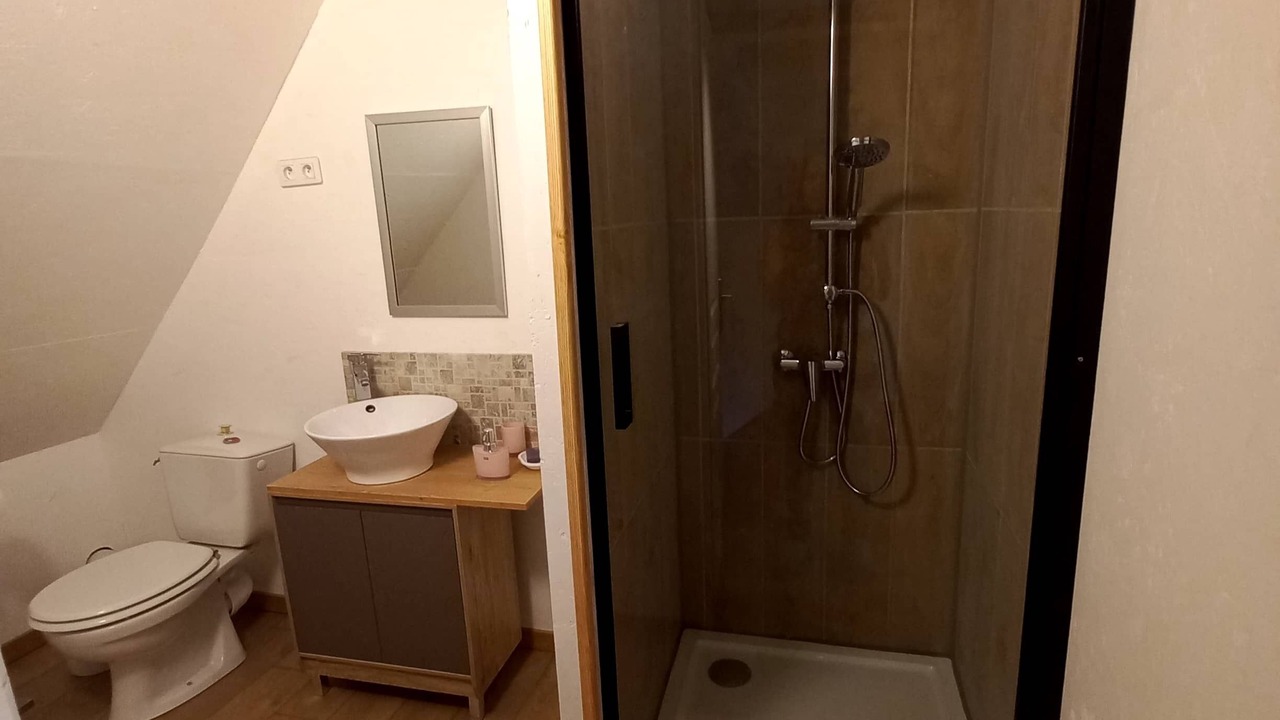 Photo of Bathroom in Saint-Aventin