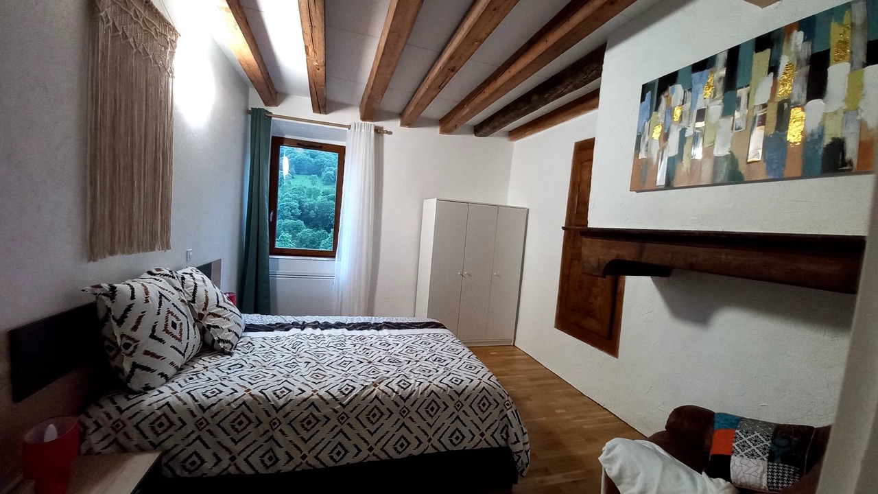 Photo of Bedroom in Saint-Aventin