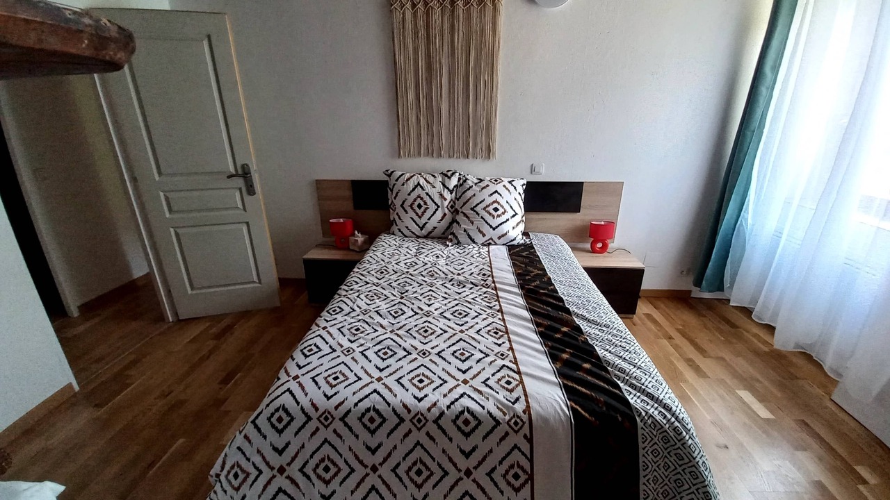 Photo of Bedroom in Saint-Aventin