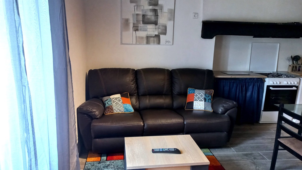 Photo of Livingroom in Saint-Aventin