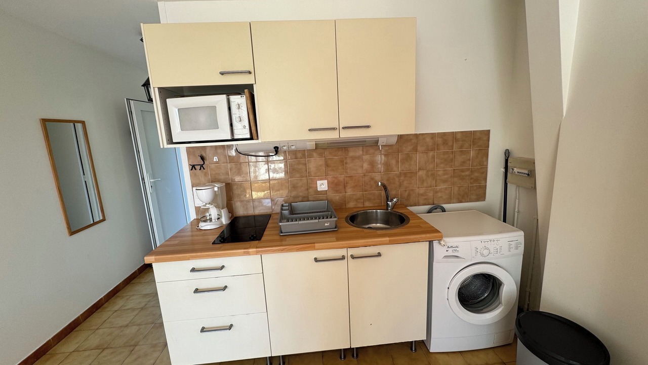 Photo of Kitchen in Le Lavandou