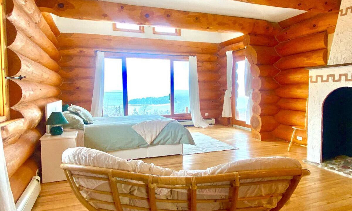Photo of Bedroom in West Bay