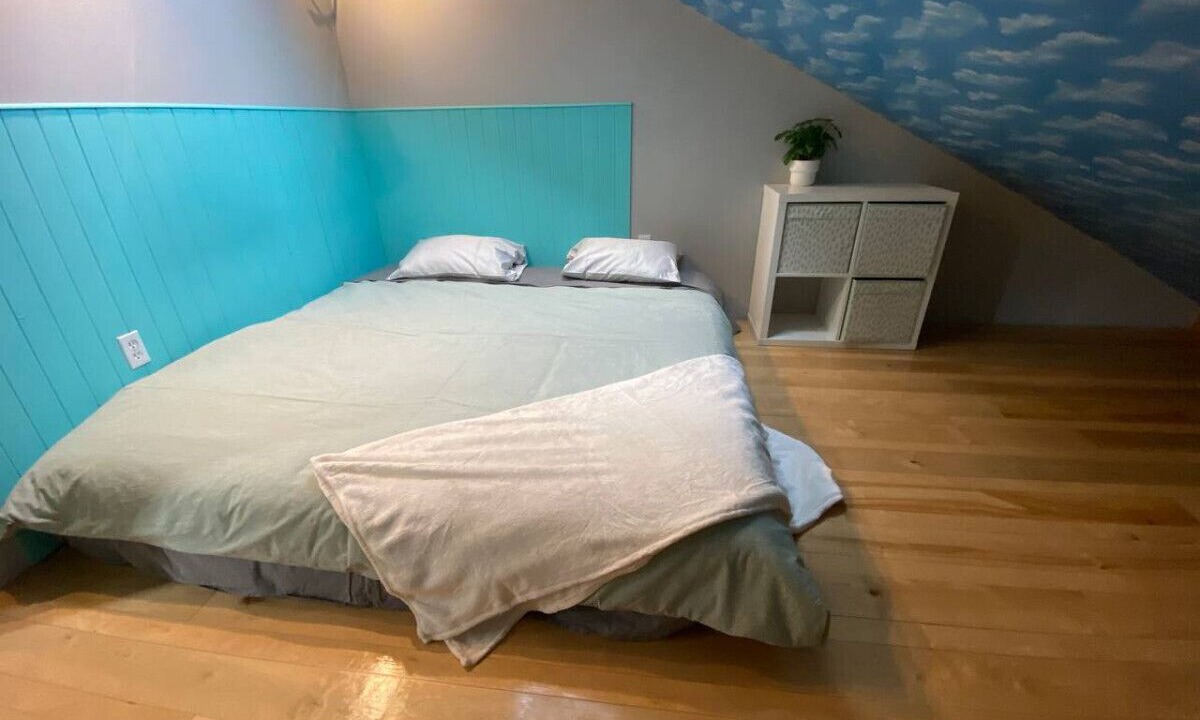 Photo of Bedroom in West Bay