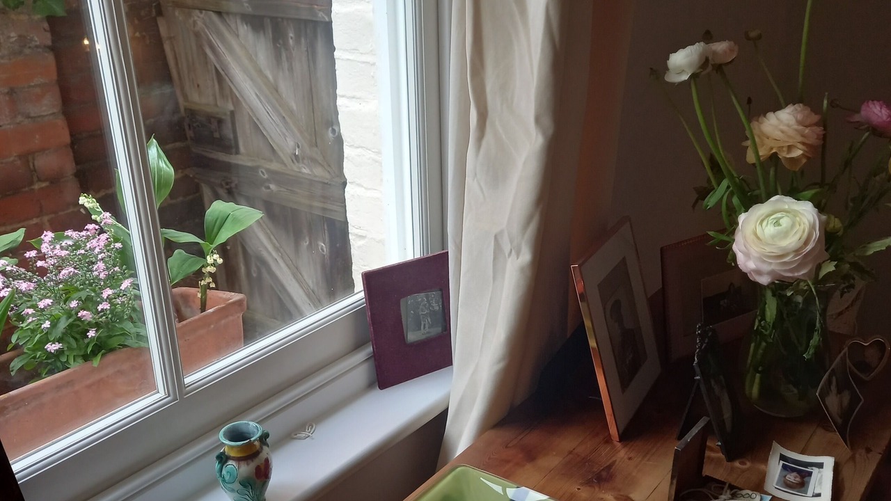 Photo of Others in Hampton Wick