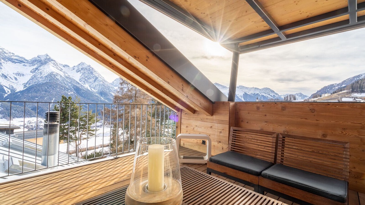 Photo of Patio Balcony in Engadin Scoul