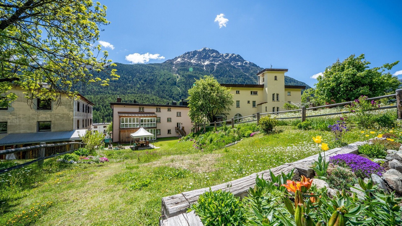 Photo of Outdoor in Lavin