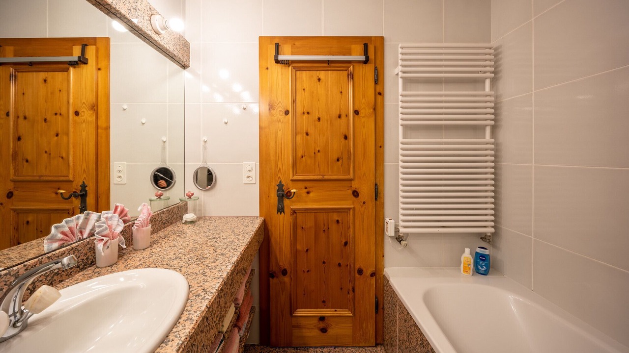 Photo of Bathroom in Ftan