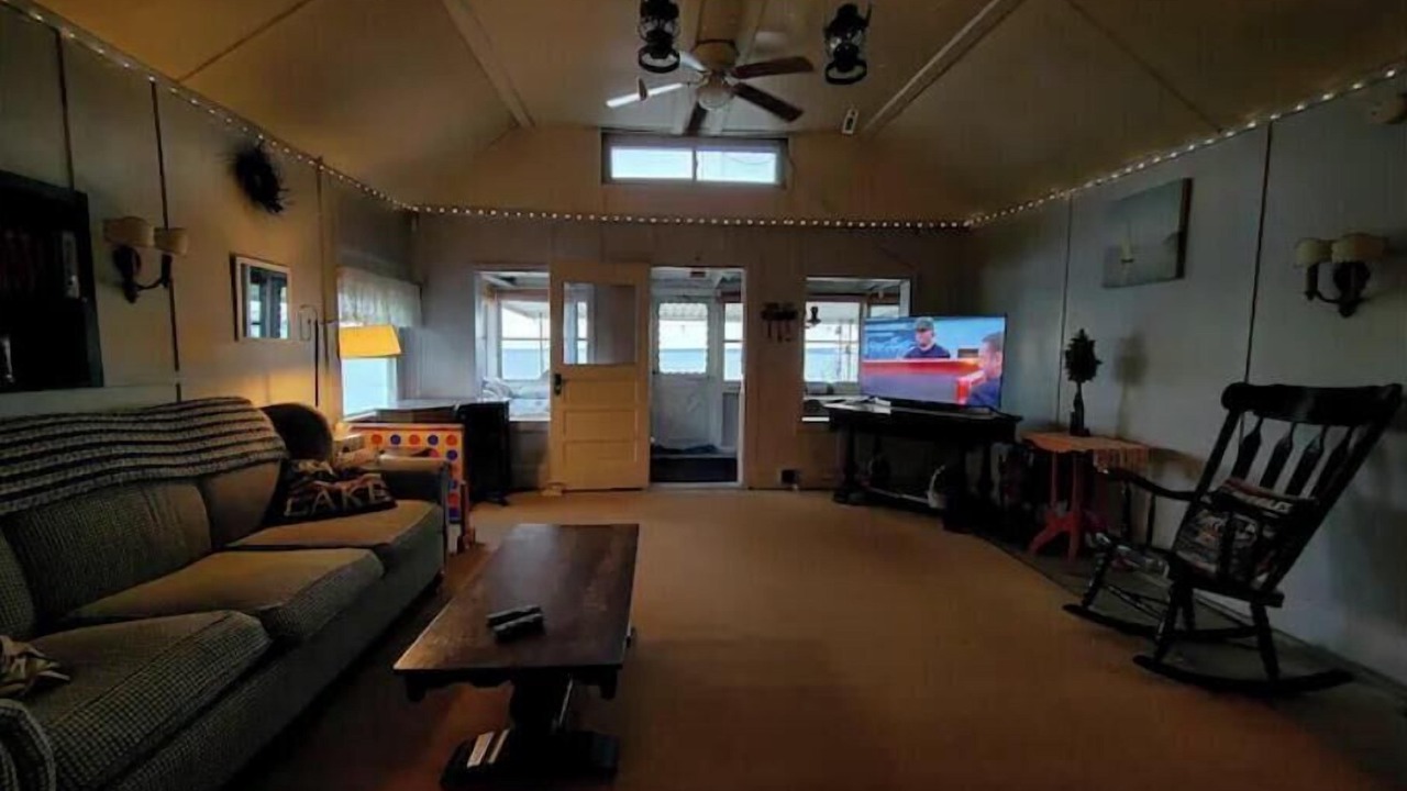 Photo of Livingroom in Town of Torrey