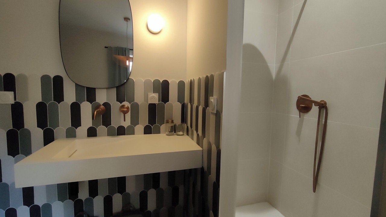 Photo of Bathroom in Saint-Andre-de-Roquelongue