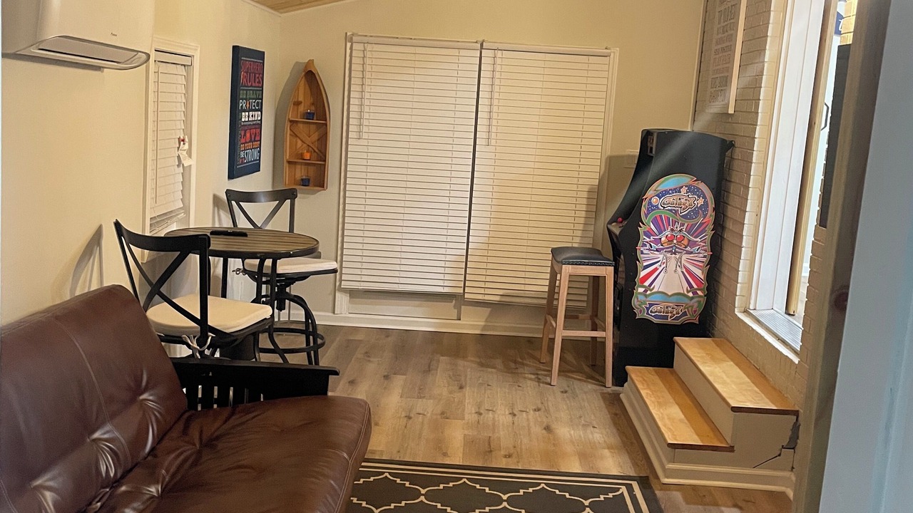 Photo of Livingroom in Atlantic Beach