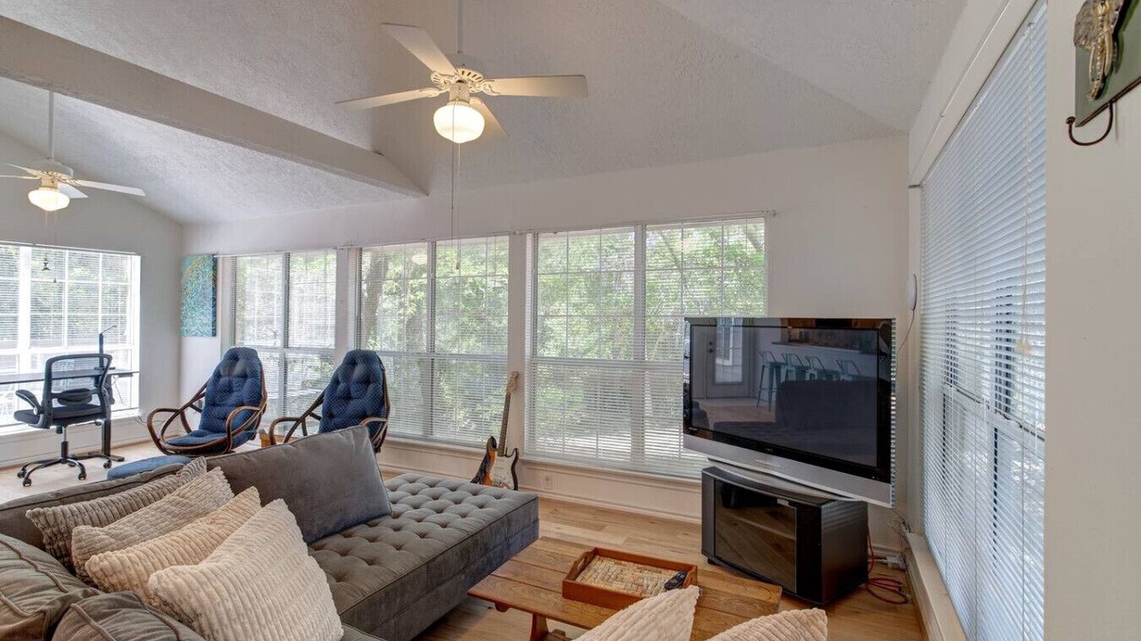 Photo of Livingroom in Tomball