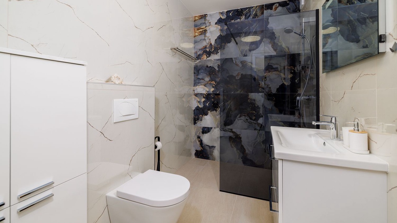Photo of Bathroom in Kras