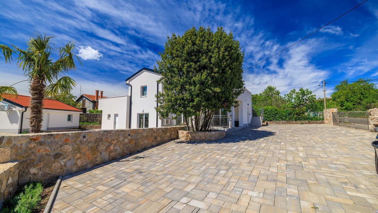 Photo of Outdoor in Kras