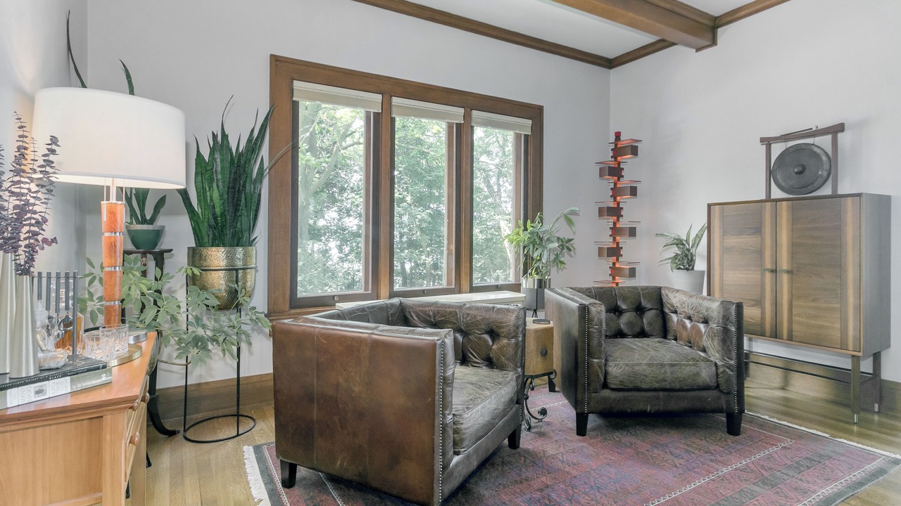 Photo of Livingroom in Tenney-Lapham