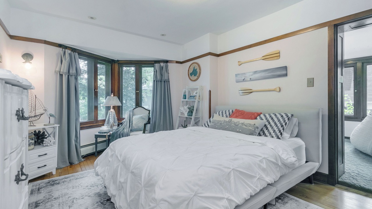 Photo of Bedroom in Tenney-Lapham