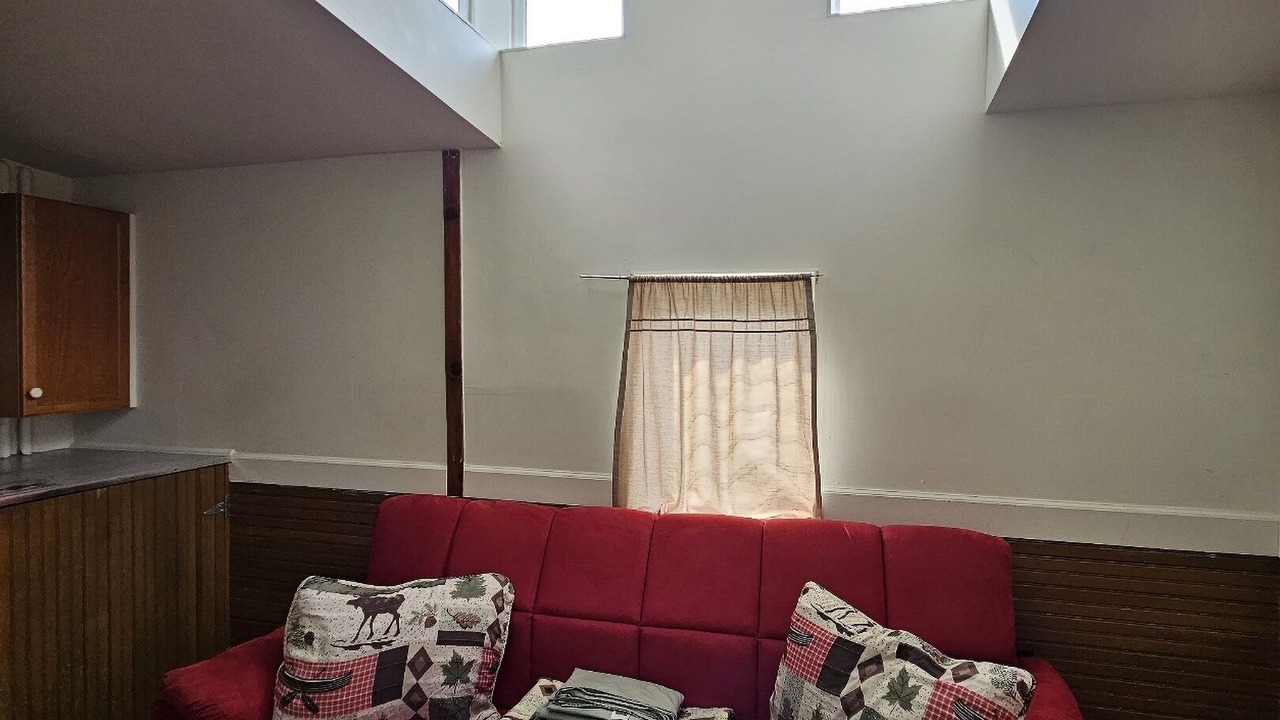 Photo of Livingroom in Orange Prairie