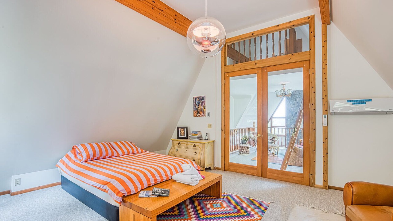 Photo of Bedroom in Lenox