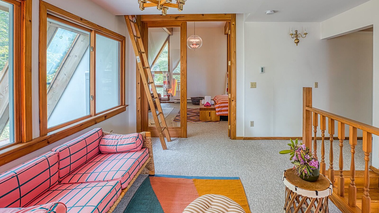 Photo of Livingroom in Lenox