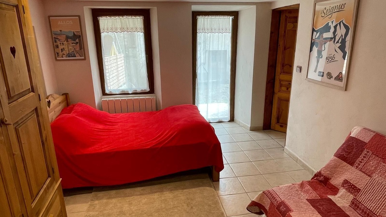 Photo of Bedroom in Allos