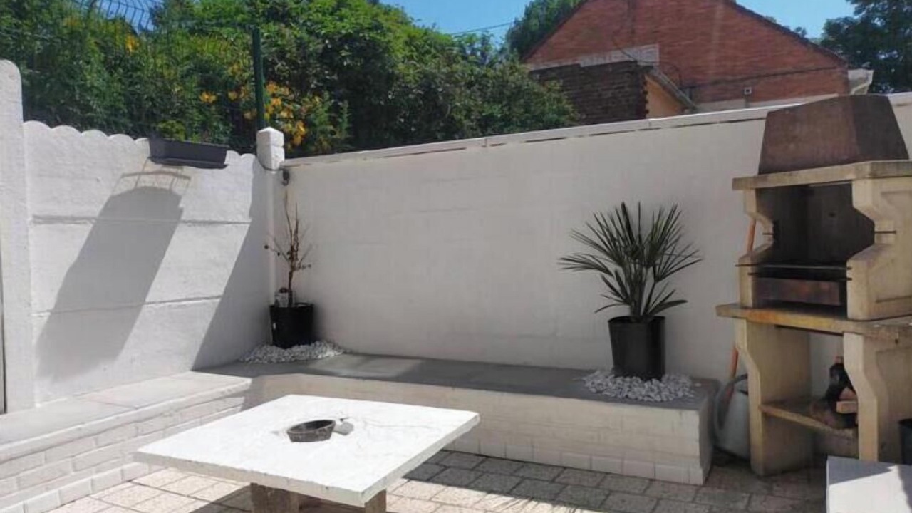 Photo of Patio Balcony in Lens