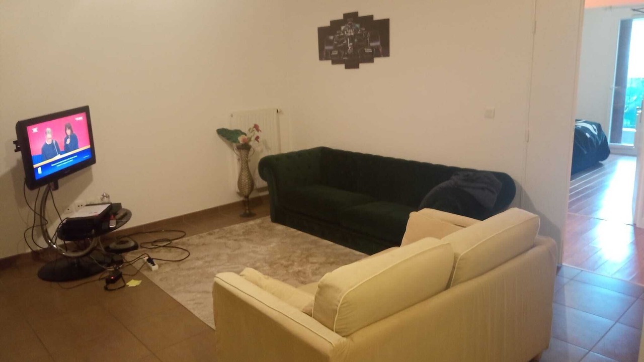 Photo of Livingroom in Cergy