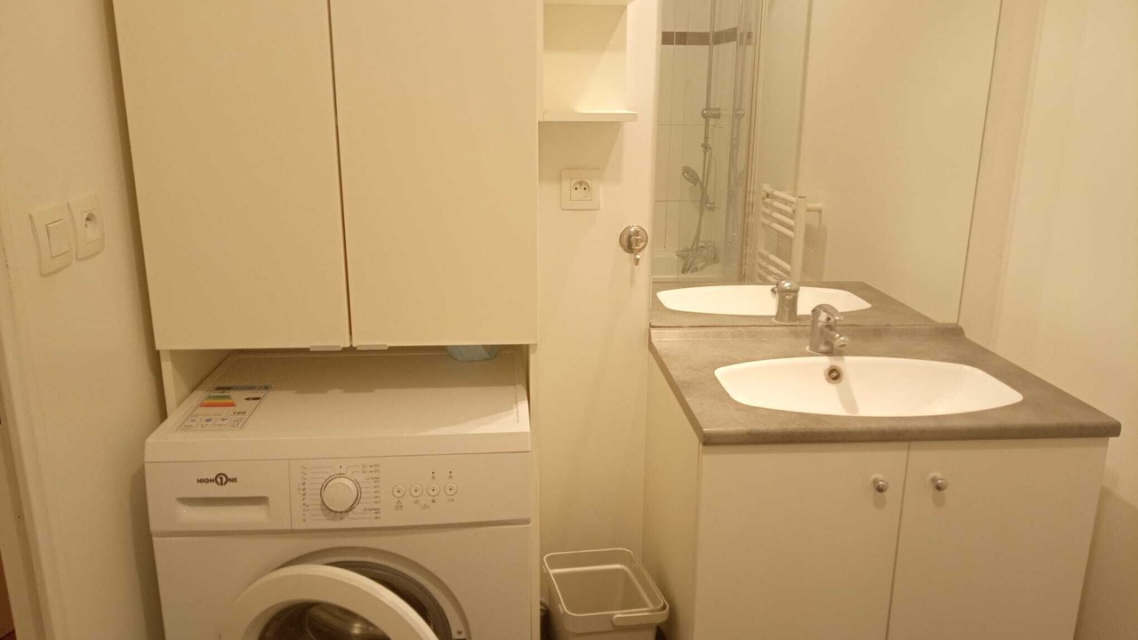 Photo of Bathroom in Cergy