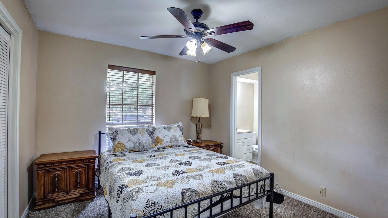 Photo of Bedroom in Commerce