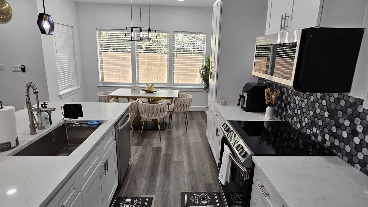 Photo of Kitchen in West Dallas