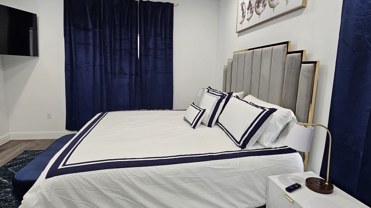 Photo of Bedroom in West Dallas