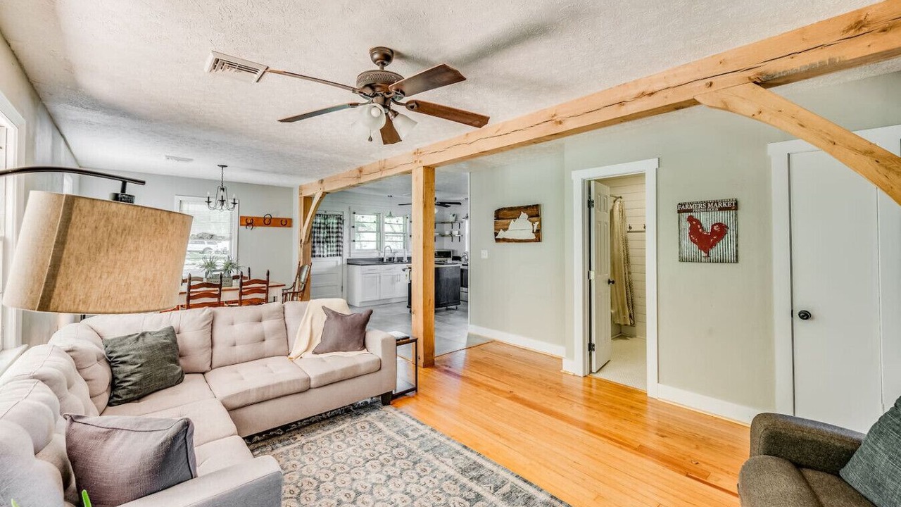 Photo of Livingroom in Bedford
