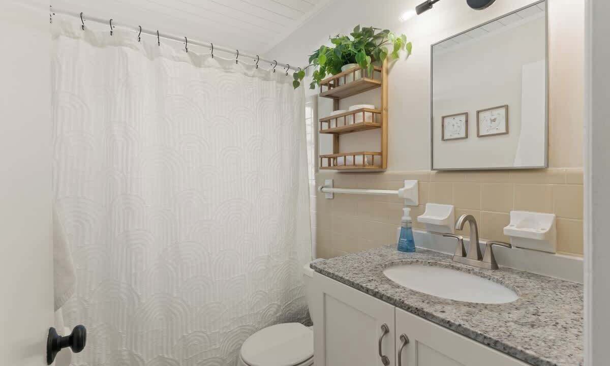 Photo of Bathroom in Jekyll Island