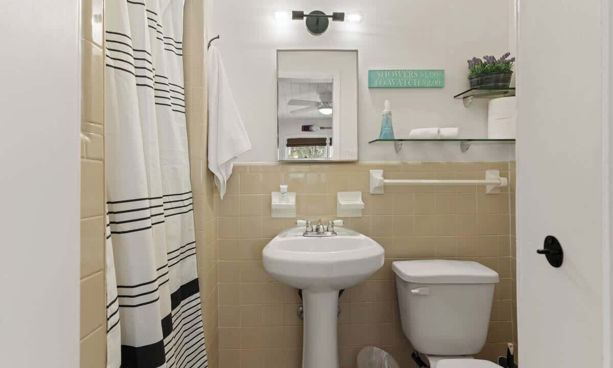 Photo of Bathroom in Jekyll Island
