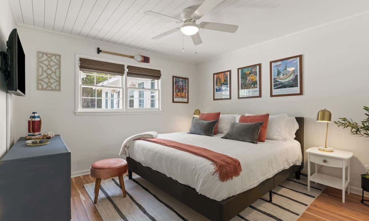 Photo of Bedroom in Jekyll Island