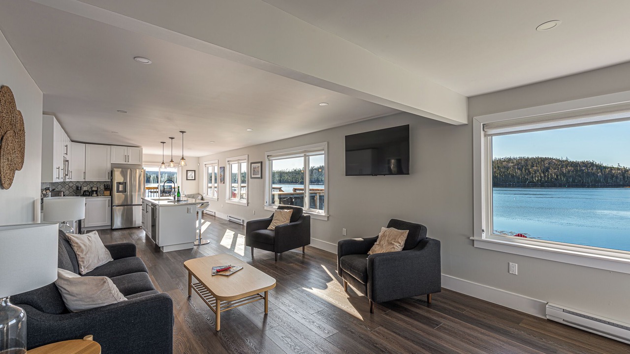 Photo of Livingroom in Bayside