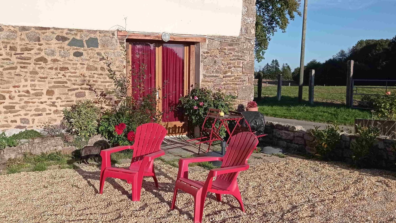 Photo of Patio Balcony in Mantilly