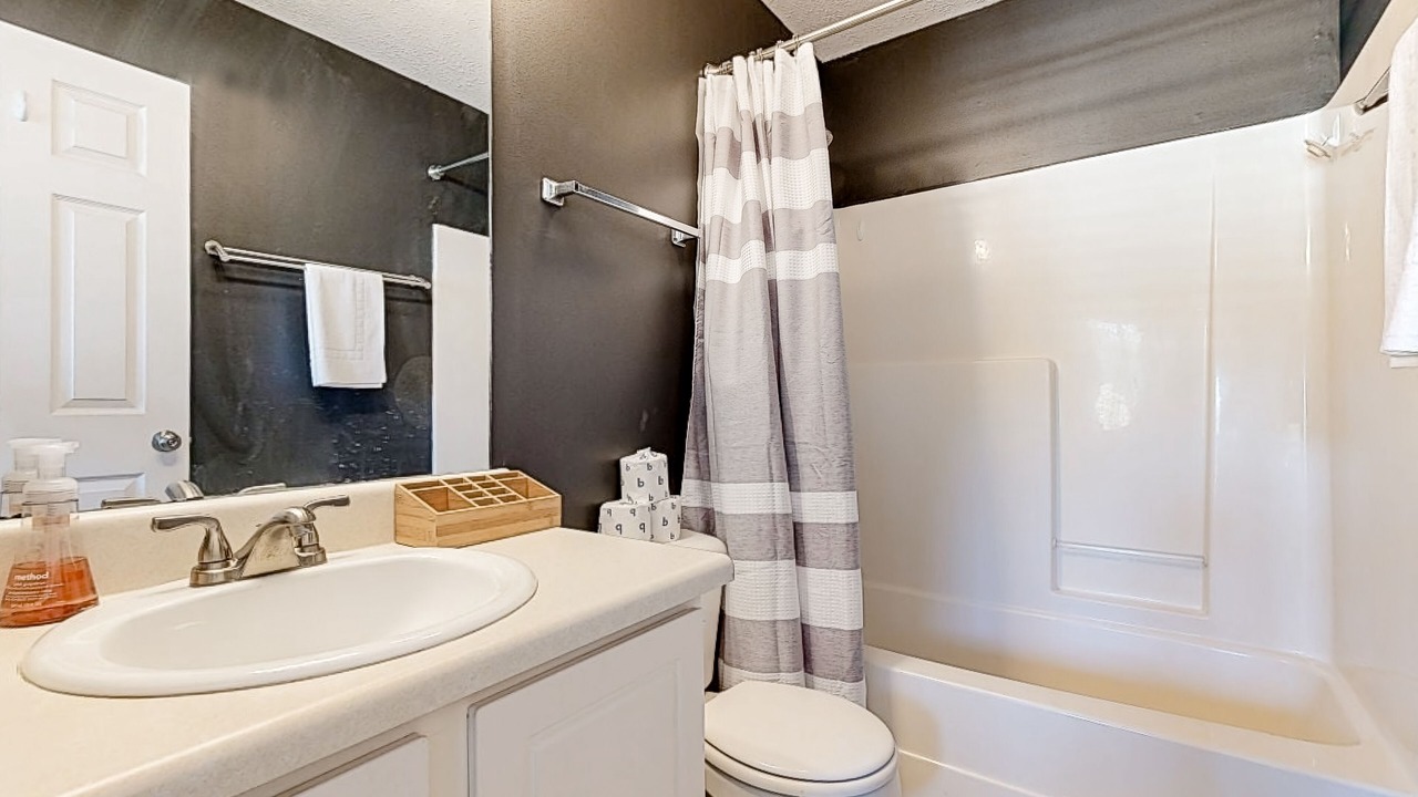 Photo of Bathroom in Nashboro Village