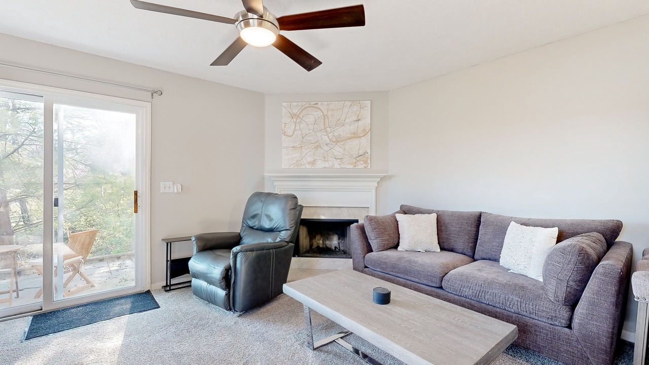 Photo of Livingroom in Nashboro Village
