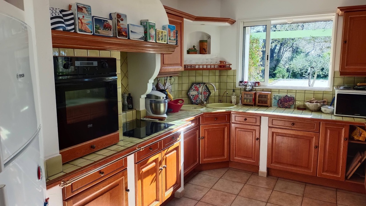 Photo of Kitchen in Cuers