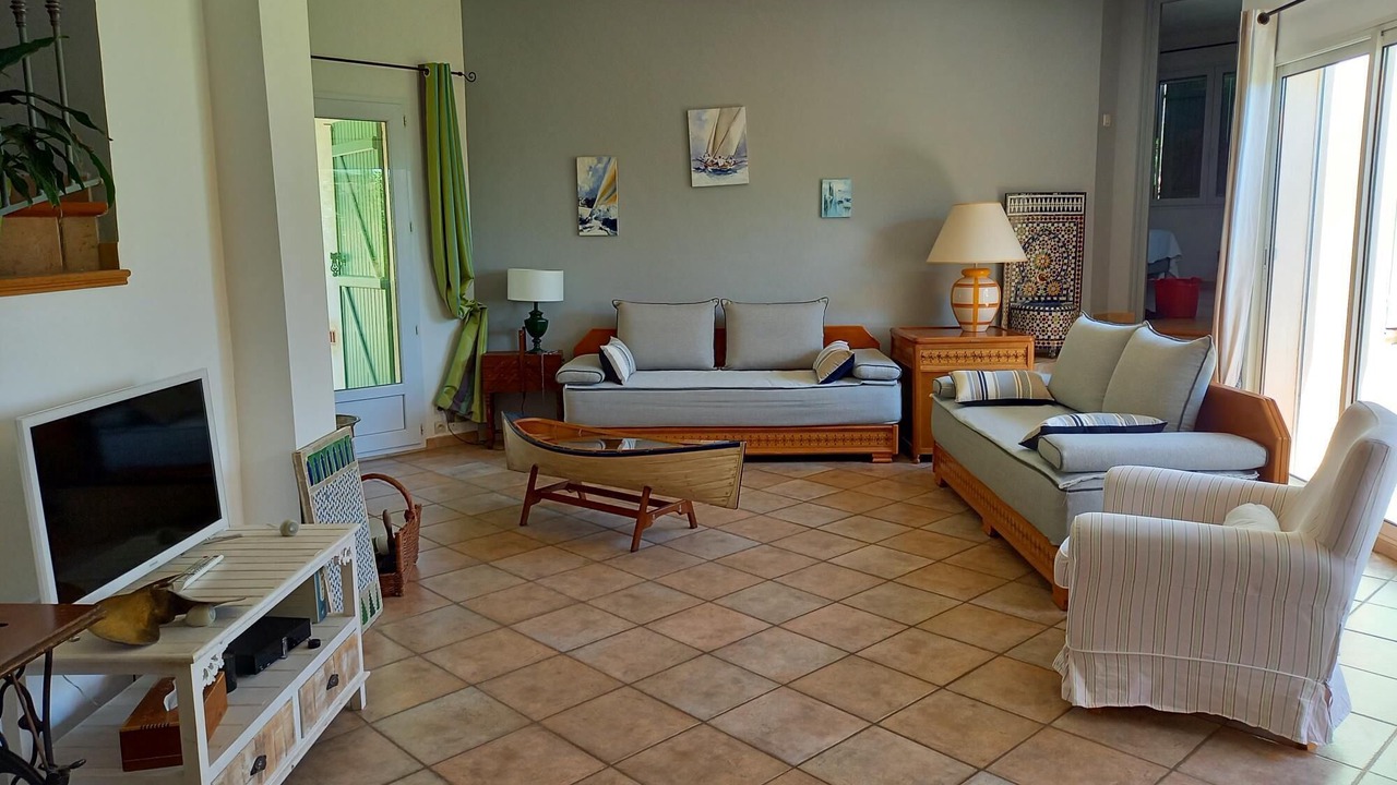Photo of Livingroom in Cuers