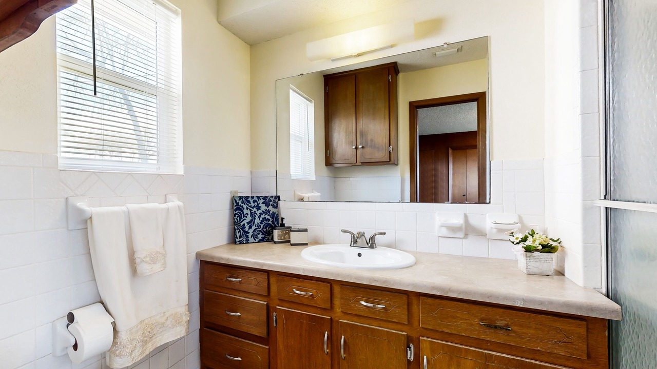 Photo of Bathroom in Kemp