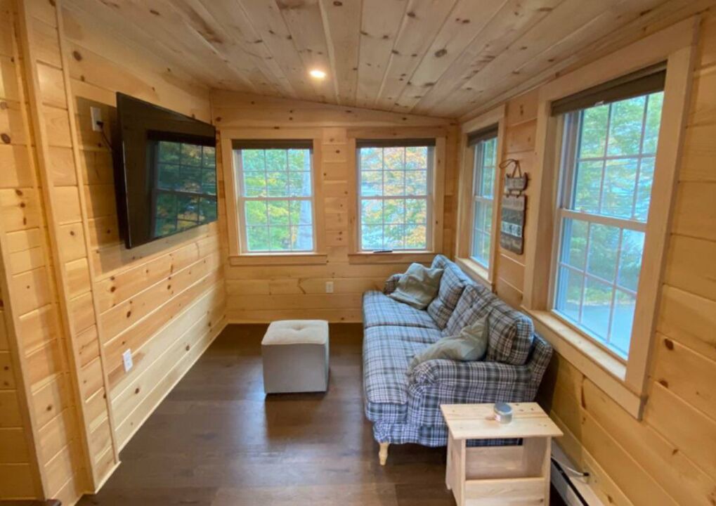 Photo of Livingroom in Meredith