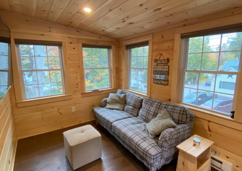 Photo of Livingroom in Meredith